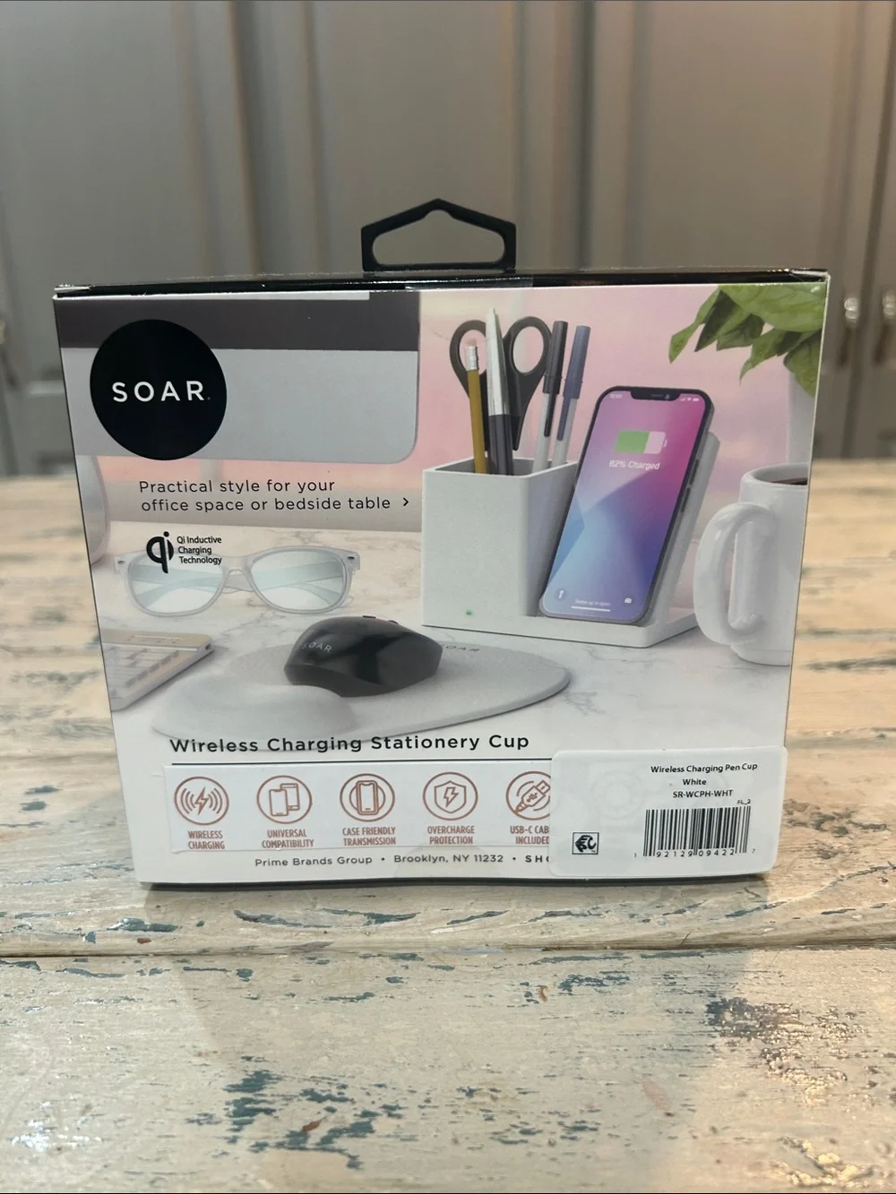 NWOT Soar White Cell Phone Wireless Charging with Stationery Pens Scissor Cup